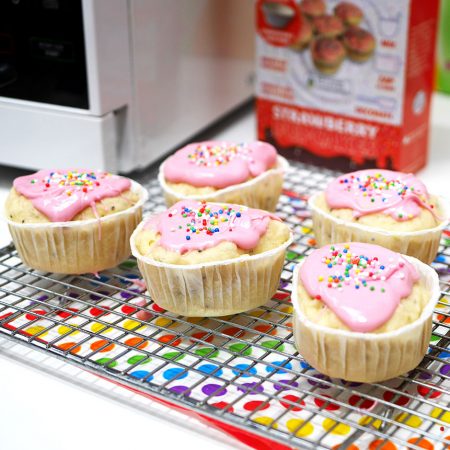 Cake Mix STRAWBERRY PUPCAKES Kit - 6 Pupcakes